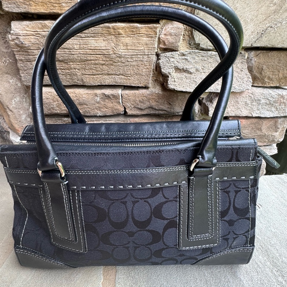 💫Coach Black Satchel Bag with Structured Design💫 - Picture 6 of 7